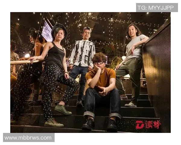 深圳街舞队在马拉松大满贯中的默契配合与精彩表现分析 深圳街舞队在马拉松大满贯中的默契配合与精彩表现分析