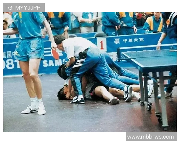 赛后复盘:WE与JDG对抗中的战术意识与团队配合分析 赛后复盘:WE与JDG对抗中的战术意识与团队配合分析